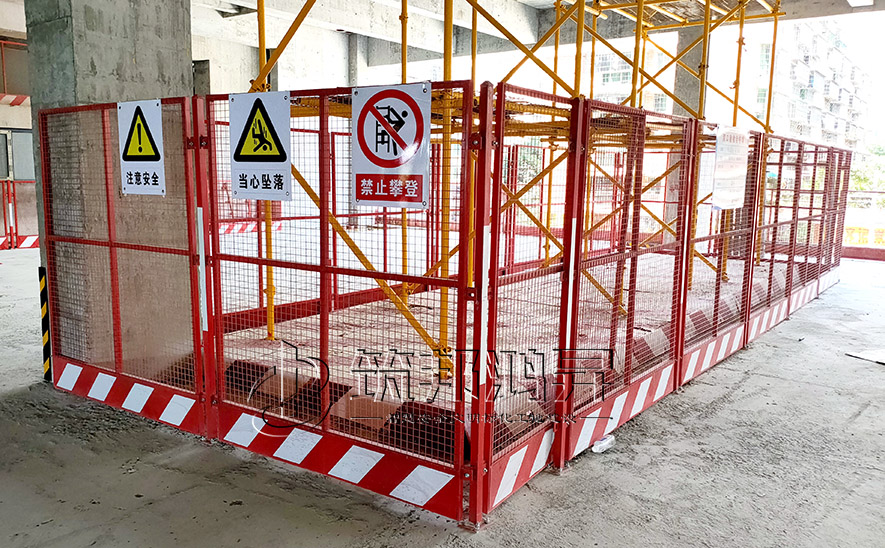 建筑工地塔吊護(hù)欄，塔吊基礎(chǔ)護(hù)欄